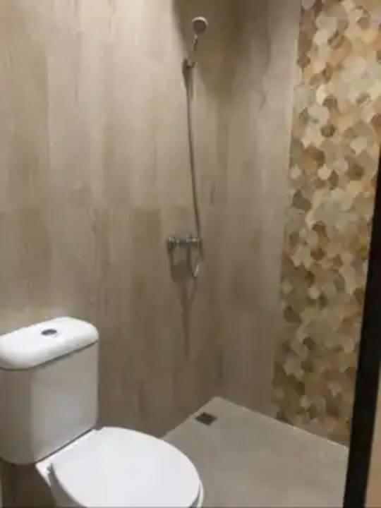 Phoenix Guest House Surabaya Esterno foto